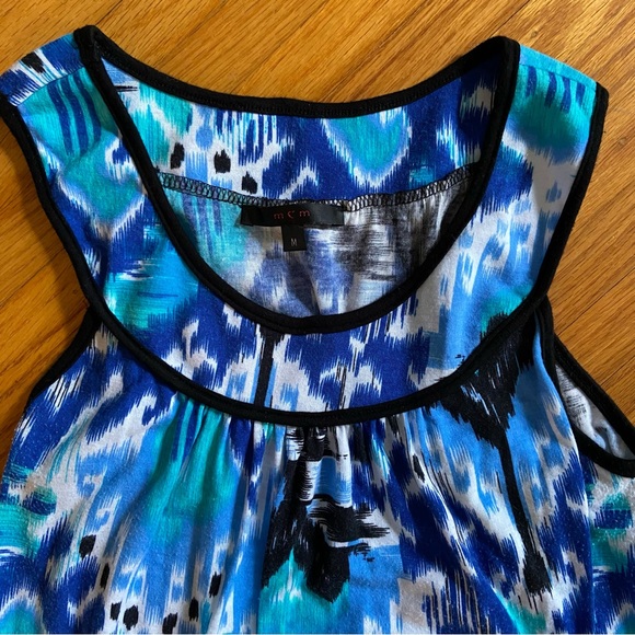 Patterned Tank Top - Picture 3 of 7